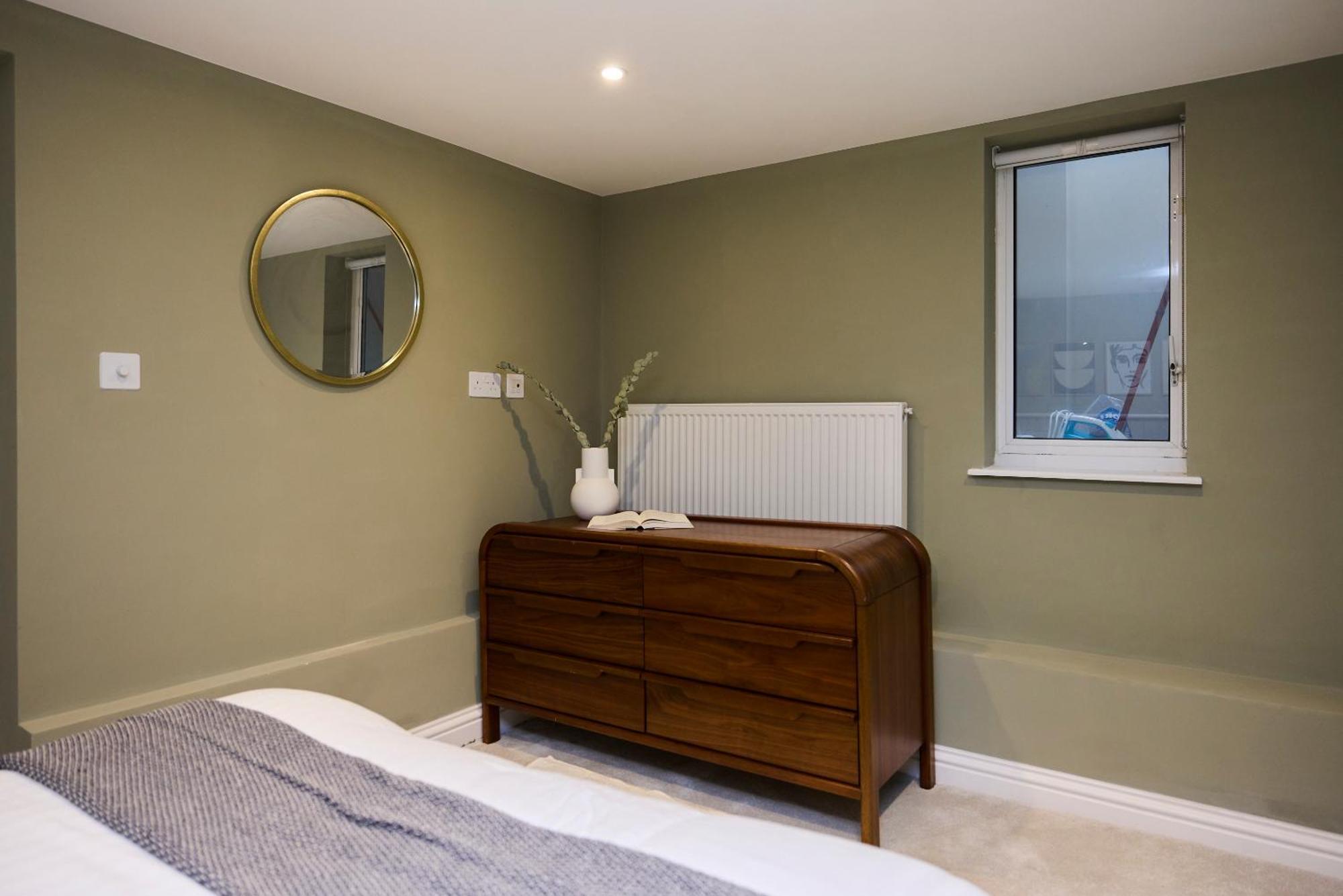 The Brondesbury Park - Sparkling 3bdr Flat With Garden Appartamento *