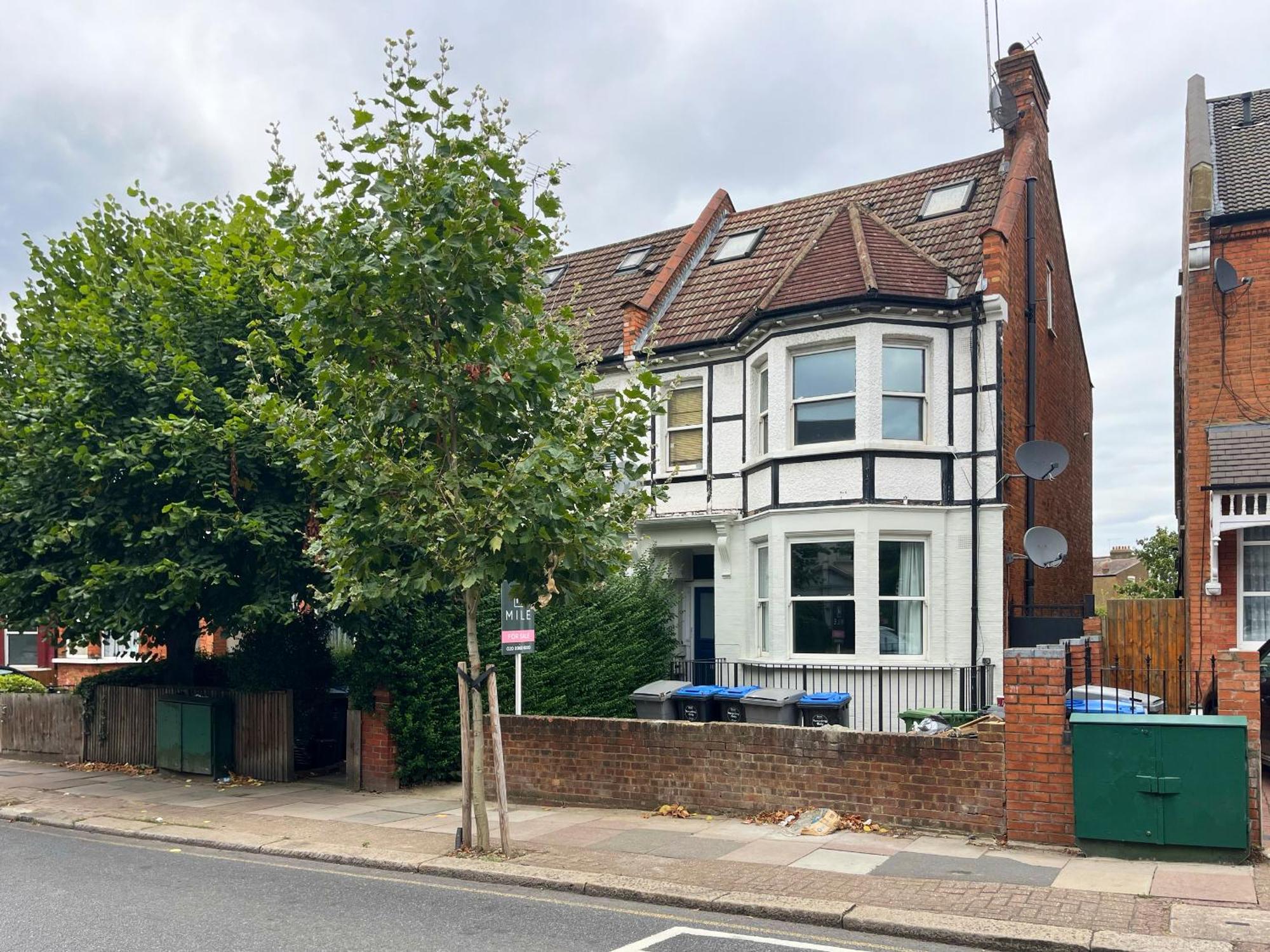 The Brondesbury Park - Sparkling 3bdr Flat With Garden Londra